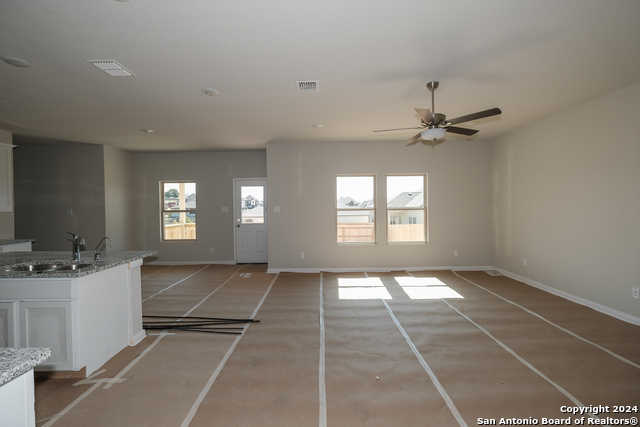 photo 3: 13112 Bay Point Way, St Hedwig TX 78152