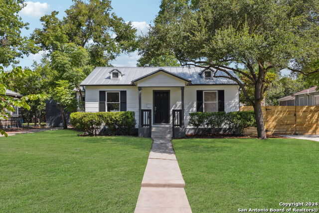 photo 1: 135 HARMON DR, San Antonio TX 78209