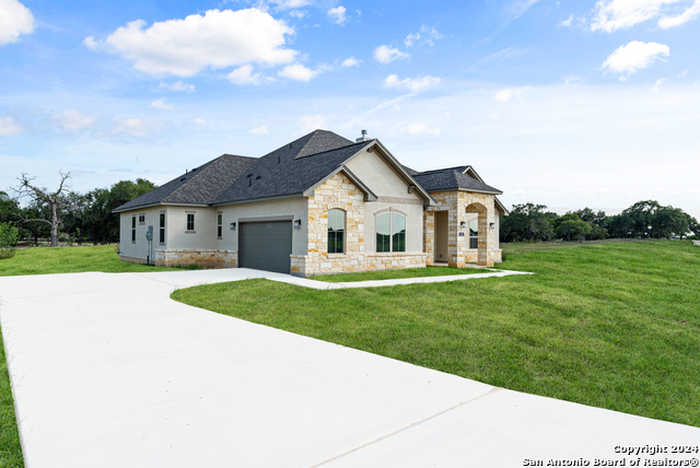 photo 1: 129 Pradera Ridge, Floresville TX 78114