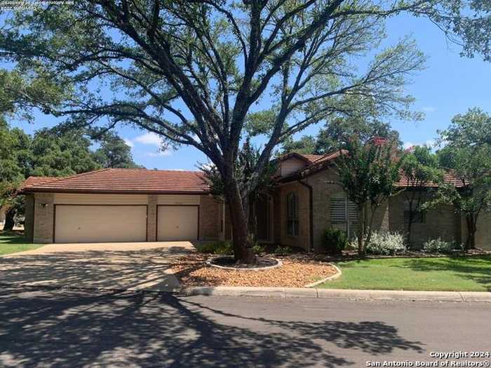 photo 2: 29602 Terra Vista, Fair Oaks Ranch TX 78015