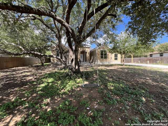 photo 2: 22911 SKILA DR, Elmendorf TX 78112