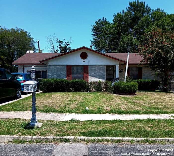 photo 1: 1907 CALAIS DR., San Antonio TX 78224