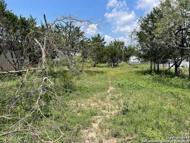 photo 1: 437 RIO LUNA, Bandera TX 78003