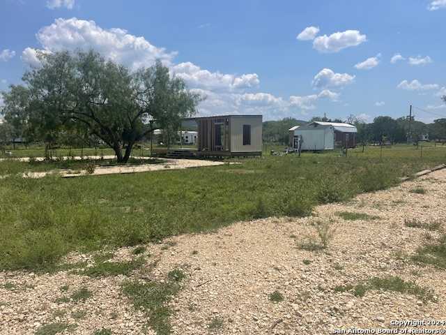 photo 1: 334 PALOMA DR, Bandera TX 78003