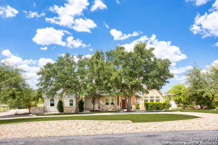 photo 2: 1058 PROVENCE PL, New Braunfels TX 78132