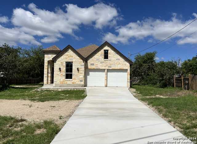 photo 3: 22907 SKILA DR, Elmendorf TX 78112