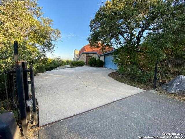 photo 1: 9855 Tower View, Helotes TX 78023