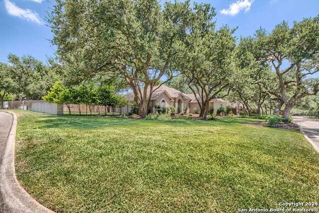 photo 2: 7331 STEEPLE DR, San Antonio TX 78256