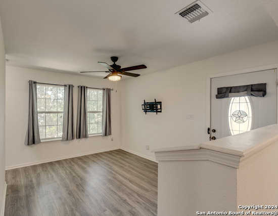 photo 3: 1576 Enchanted River Dr, Bandera TX 78003