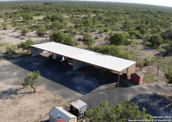 photo 5: 10648 Hwy 90 West, Brackettville TX 78832