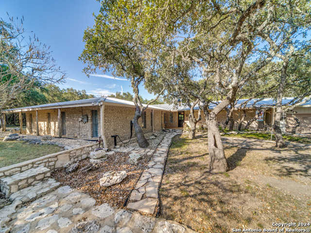 photo 1: 110 ALTA DR, Boerne TX 78006