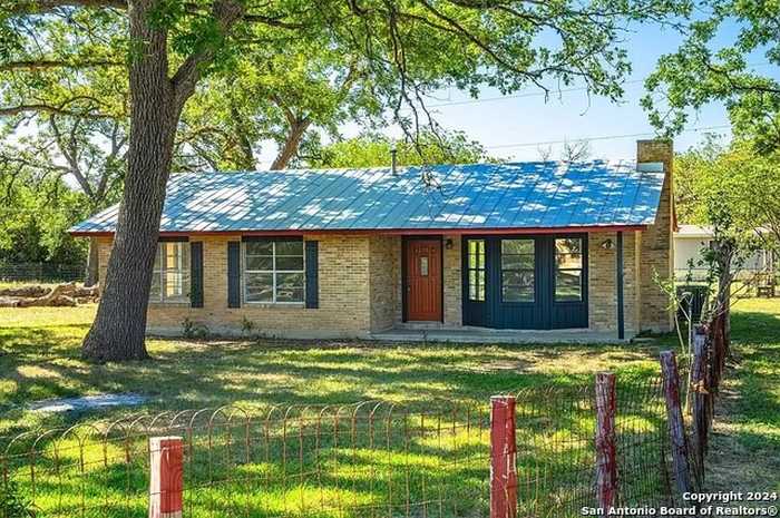 photo 1: 311 patterson creek, Leakey TX 78873