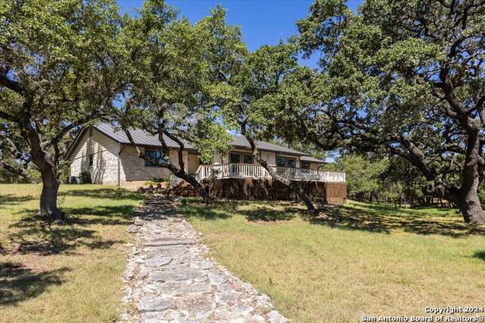 photo 1: 28337 Leslie Pfeiffer, Fair Oaks Ranch TX 78015