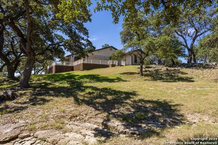 photo 2: 28337 Leslie Pfeiffer, Fair Oaks Ranch TX 78015