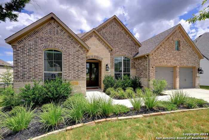 photo 2: 2145 GLENDON DR, San Antonio TX 78260