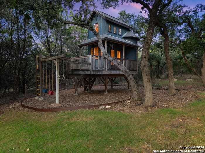 photo 2: 9006 HIGHLANDS CV, Boerne TX 78006