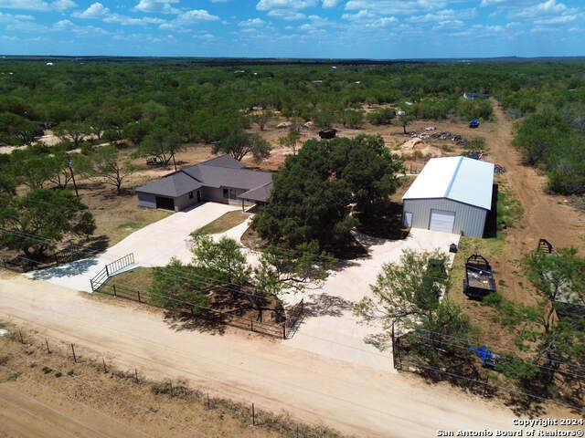 photo 1: 200 private road 6631, Devine TX 78016