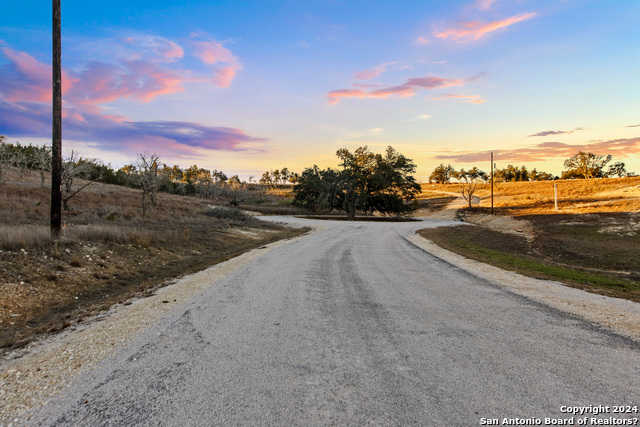 photo 3: 1069 E Purple Sage Trl, Blanco TX 78606