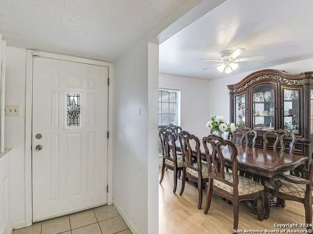 photo 3: 5039 PRINCE VALIANT, San Antonio TX 78218