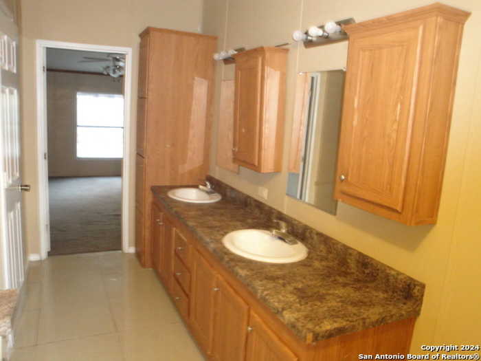 photo 11: 22827 HICKORY SHADOW, Elmendorf TX 78112