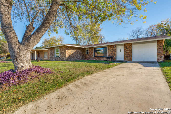 photo 2: 4502 Moana Dr., San Antonio TX 78218