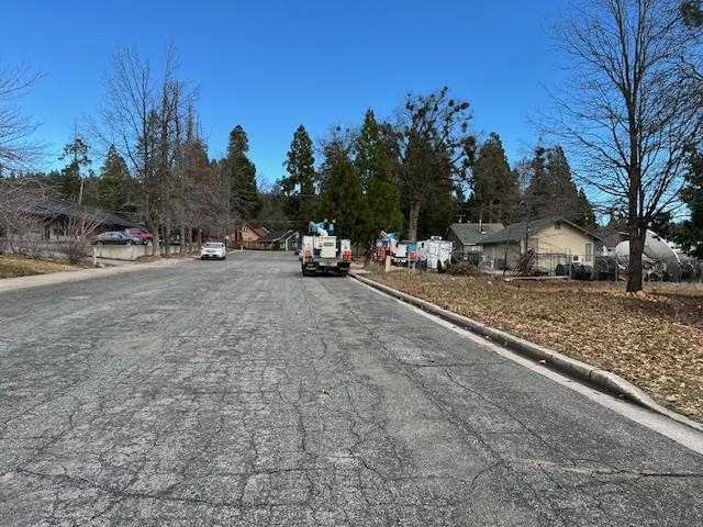 photo 3: Siskiyou Avenue, Mt Shasta CA 96067