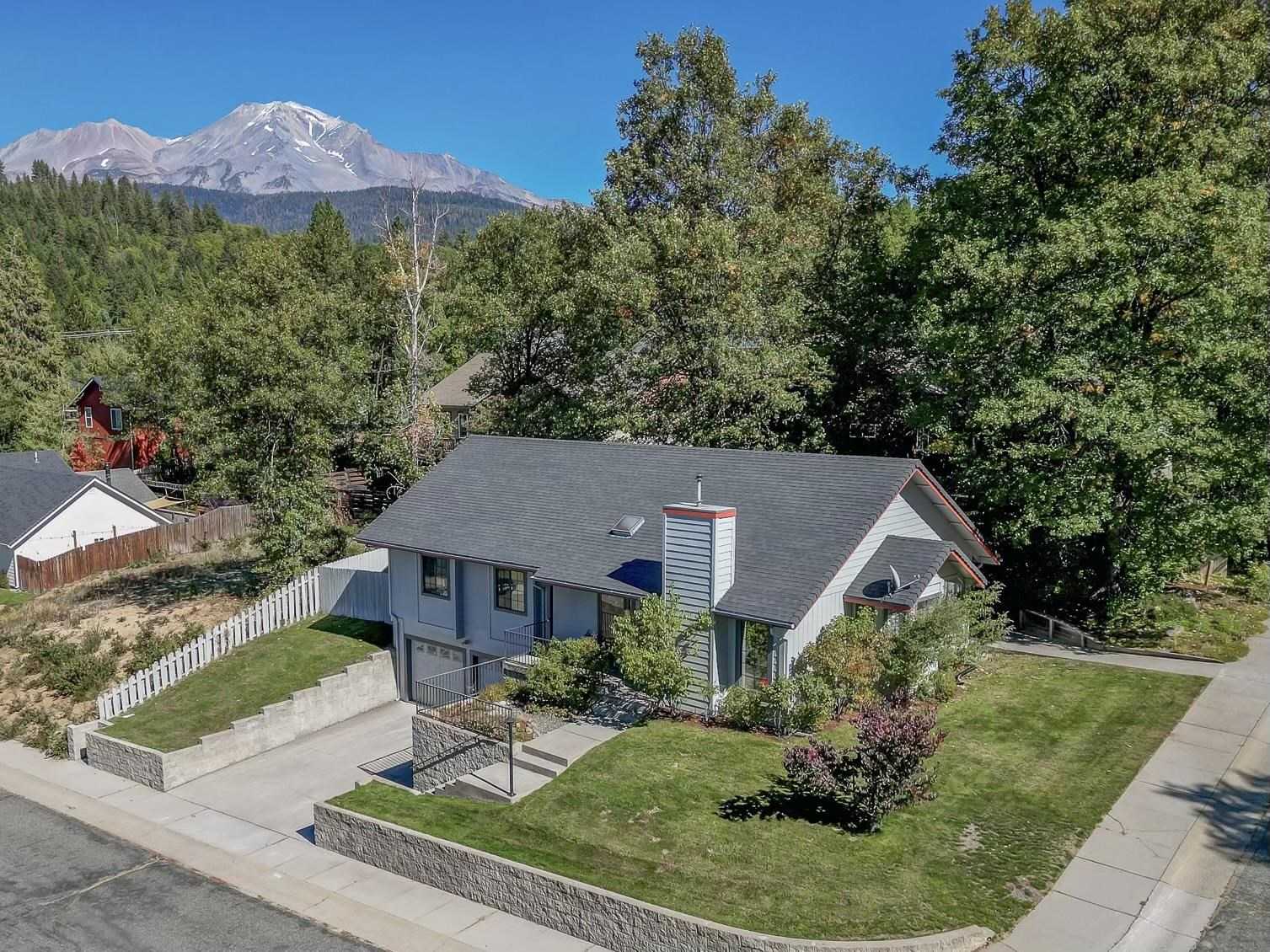 photo 1: 1542 Village Way, Mt Shasta CA 96067