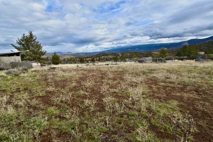 photo 1: Lot 98 Moore Dr., Hornbrook CA 96044