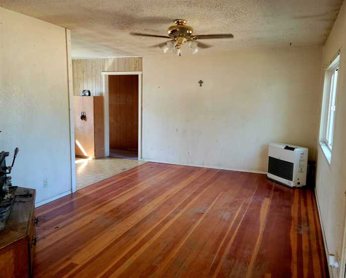 photo 2: 320 S 9th Street, Montague CA 96064