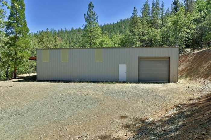 photo 2: 1704 Serpentine Lane, Fort Jones CA 96032