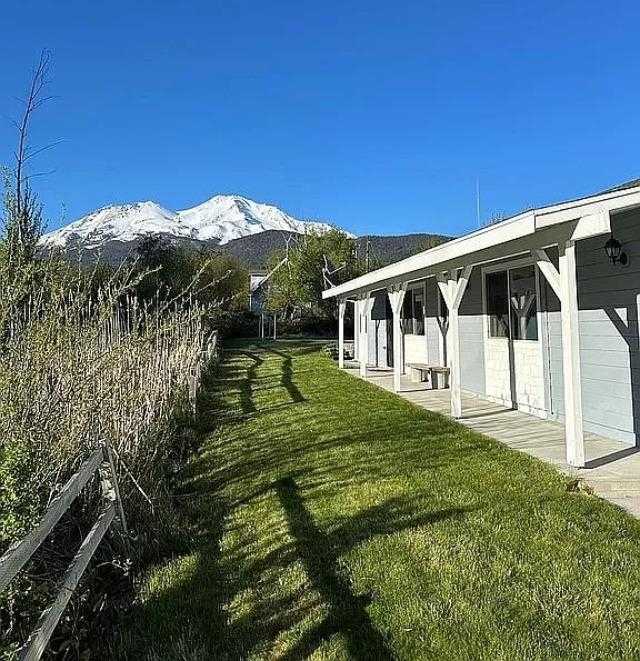 photo 1: 616 Alder St, Mt Shasta CA 96067