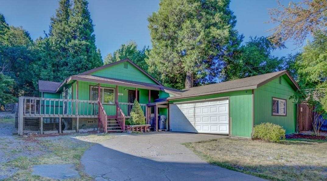 photo 1: 409 E Lake St, Mt Shasta CA 96067