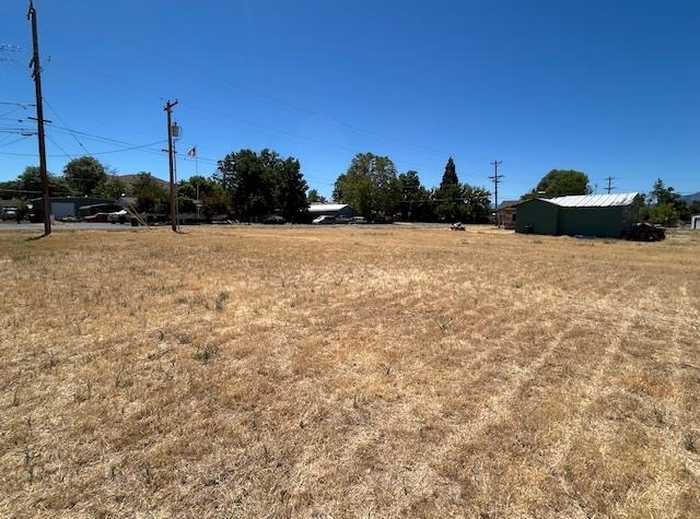 photo 16: 220 S 15th St., Montague CA 96064