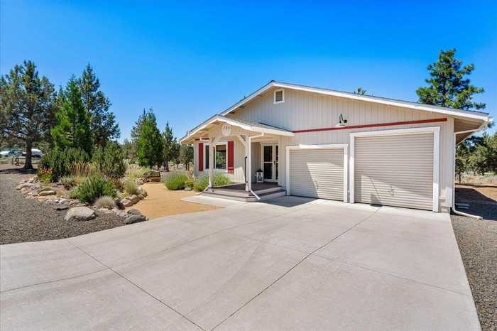 photo 2: 15321 Lakeside Ct, Weed CA 96094