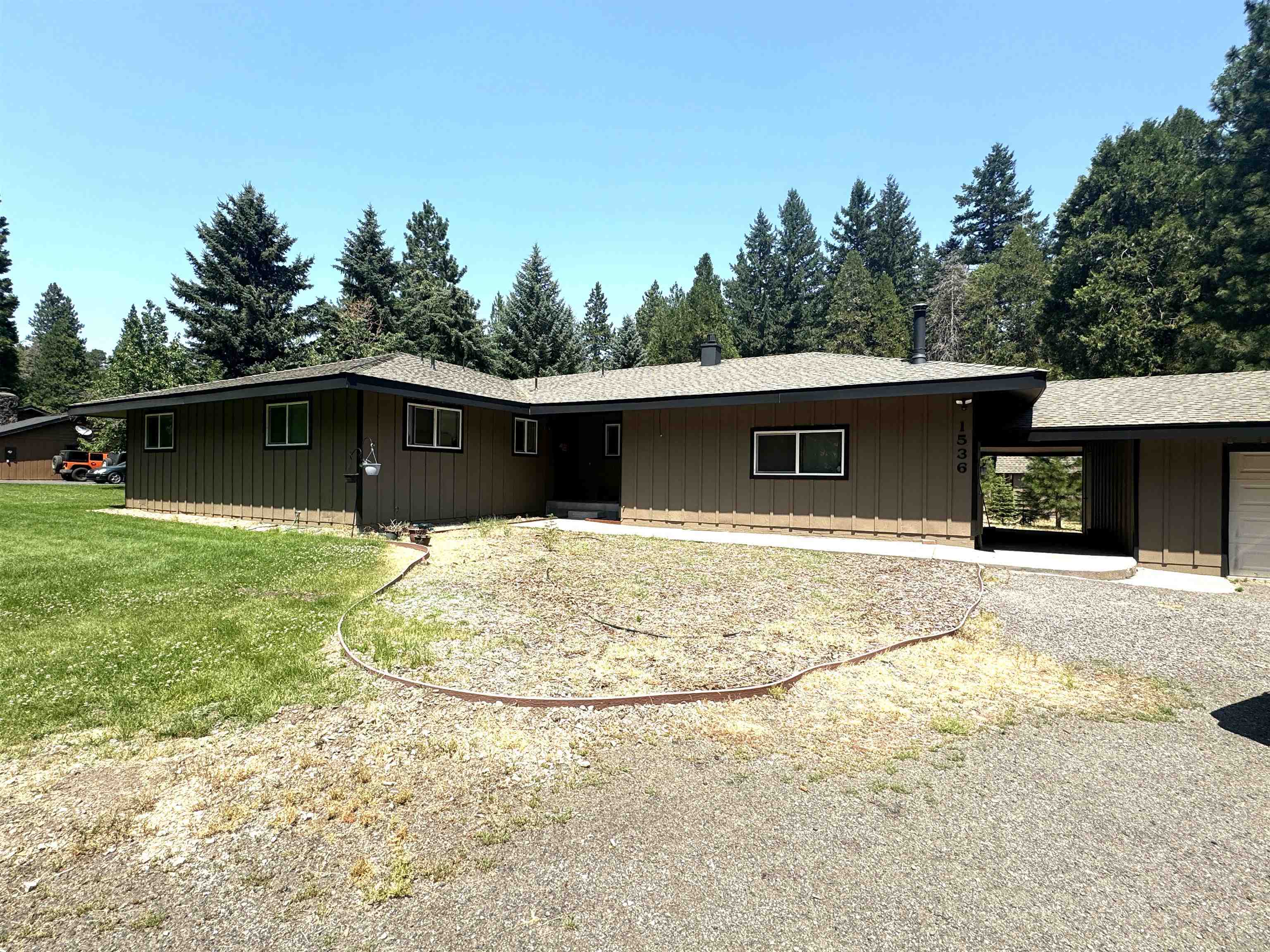 photo 1: 1536 N Old Stage Road, Mt Shasta CA 96067