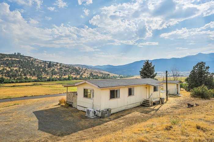 photo 1: 2237 Copco Rd, Hornbrook CA 96044