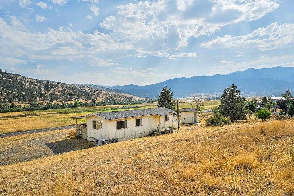 photo 2: 2237 Copco Rd, Hornbrook CA 96044