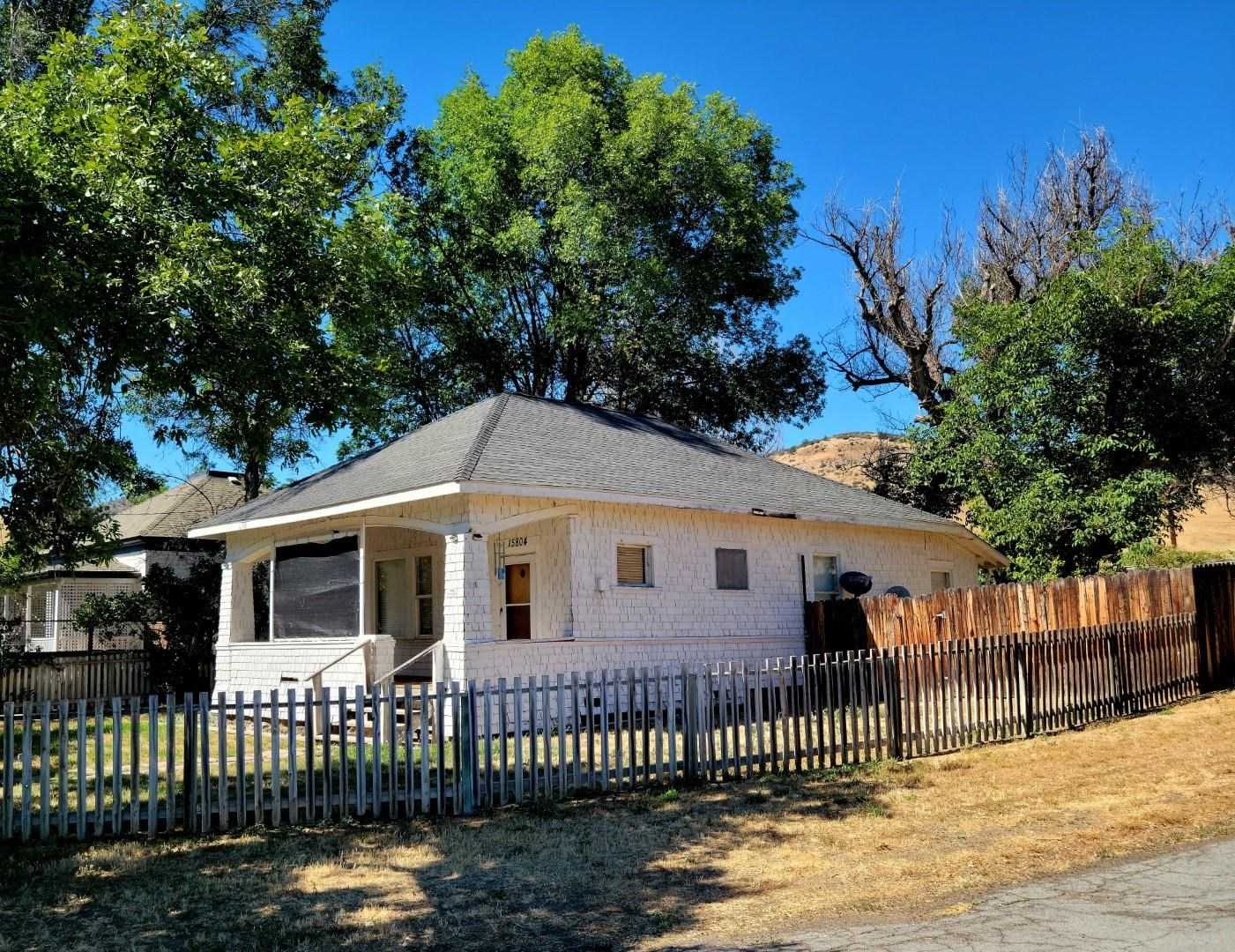 photo 3: 15804 First Avenue, Hornbrook CA 96044