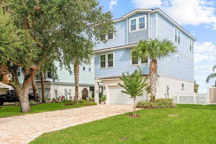 photo 1: 180 Lawn Avenue, St Augustine FL 32084