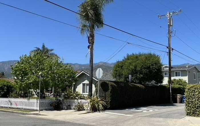 photo 2: 4946 8th Street, CARPINTERIA CA 93013