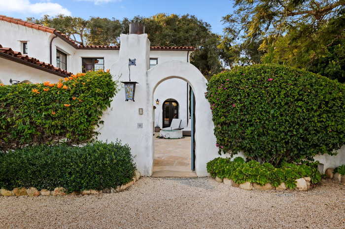 photo 2: 145 Olive Mill Lane, SANTA BARBARA CA 93108