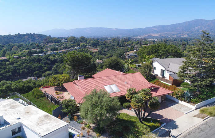 photo 2: 1370 Crestline Drive, SANTA BARBARA CA 93105