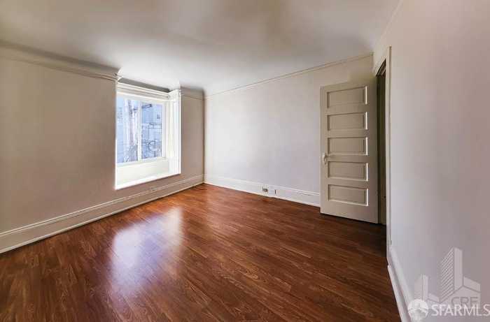 photo 2: 1377 9th Avenue, San Francisco CA 94122