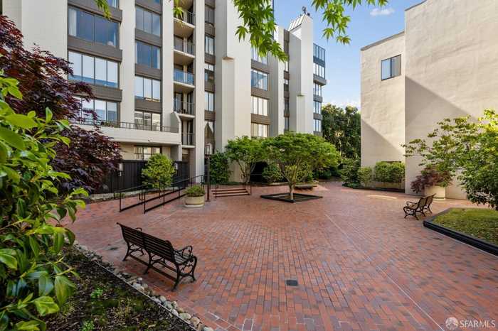 photo 1: 152 Lombard Street Unit 209, San Francisco CA 94111