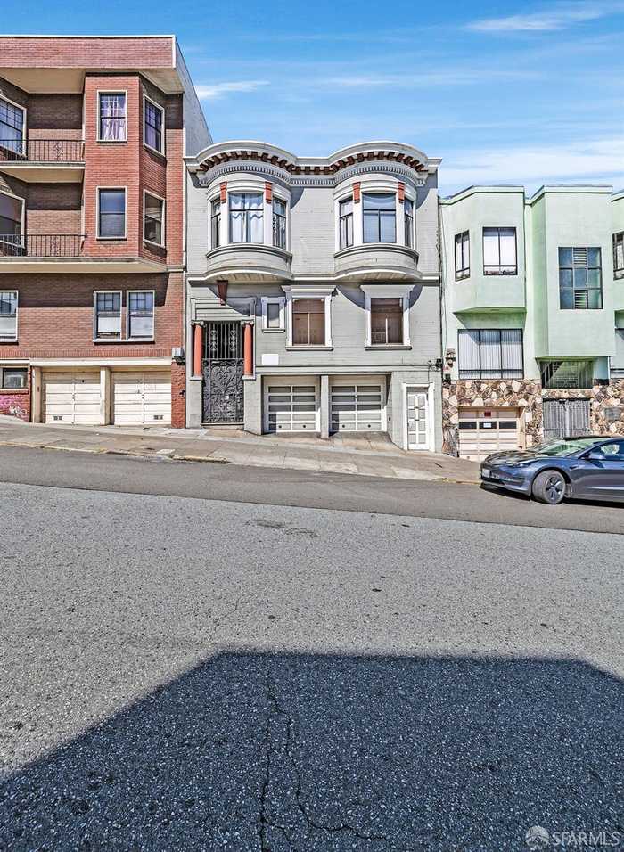 photo 2: 1917 Larkin Street, San Francisco CA 94109