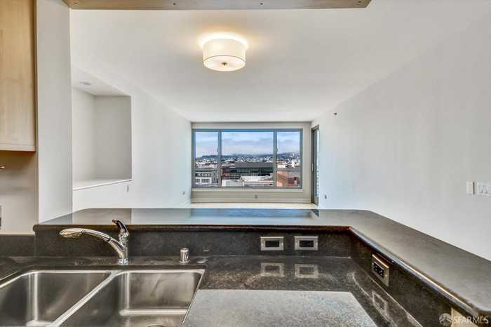 photo 2: 229 Brannan Street, San Francisco CA 94107