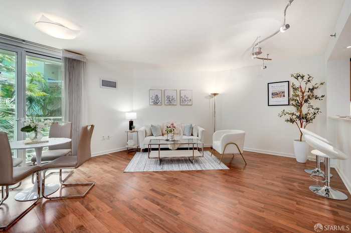 photo 1: 555 4th Street Unit 522, San Francisco CA 94107