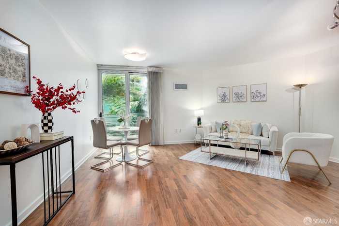 photo 2: 555 4th Street Unit 522, San Francisco CA 94107