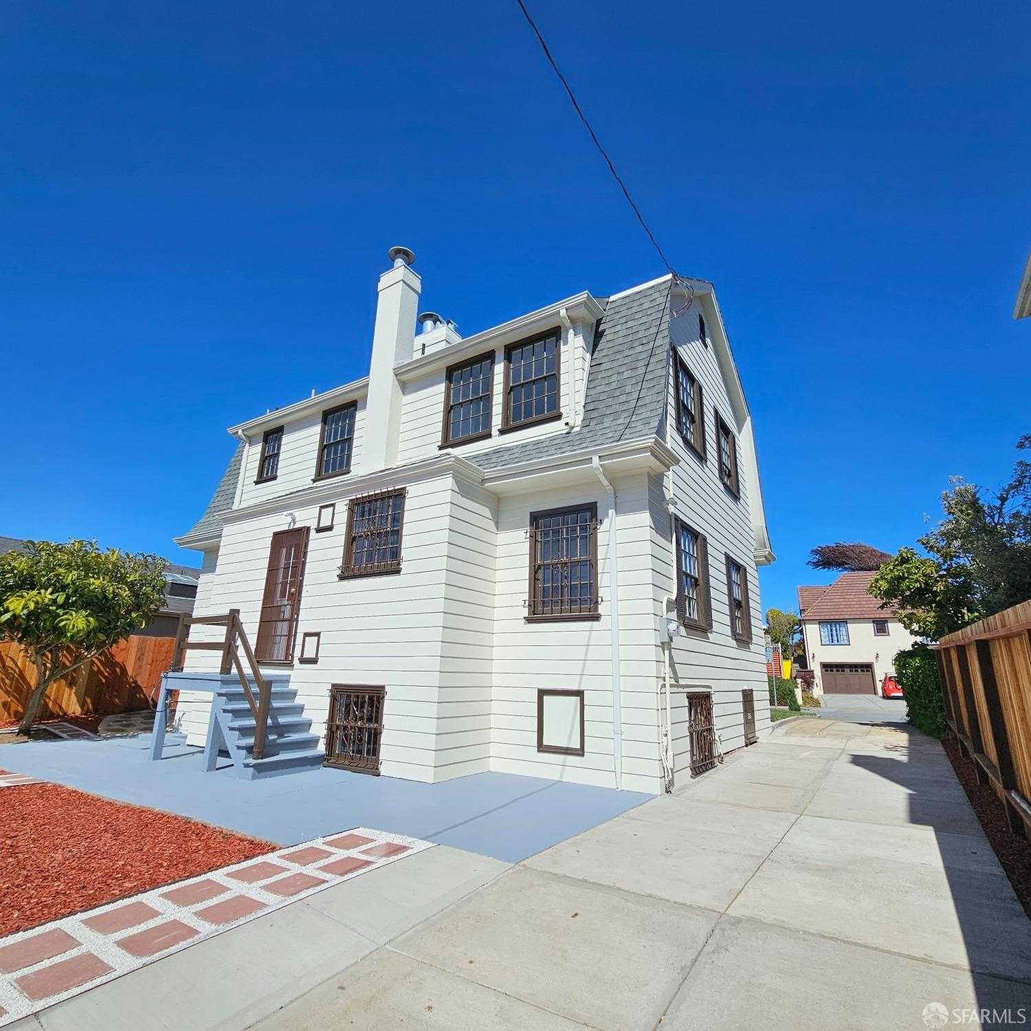 photo 3: 81 Alviso Street, San Francisco CA 94127