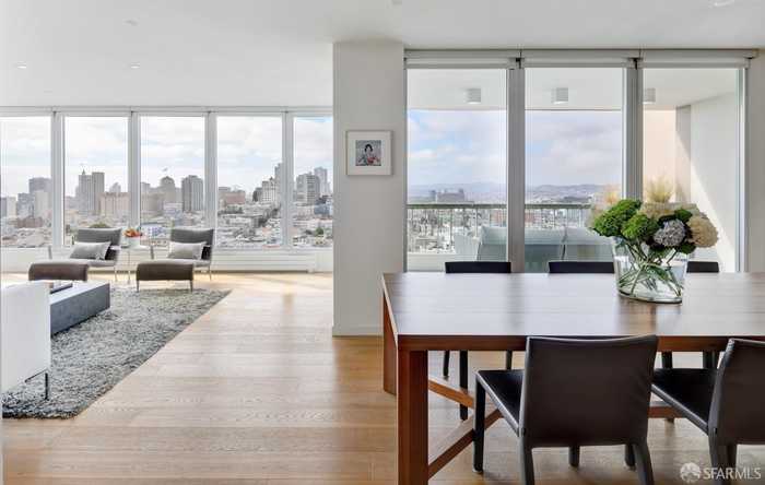 photo 1: 1070 Green Street Unit 1202, San Francisco CA 94133